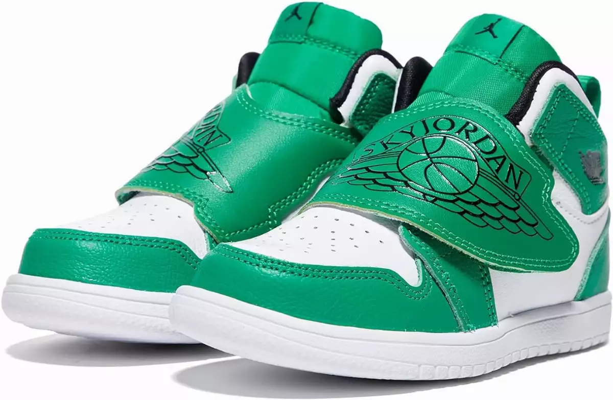 Jordan 1 Sky Lucky green